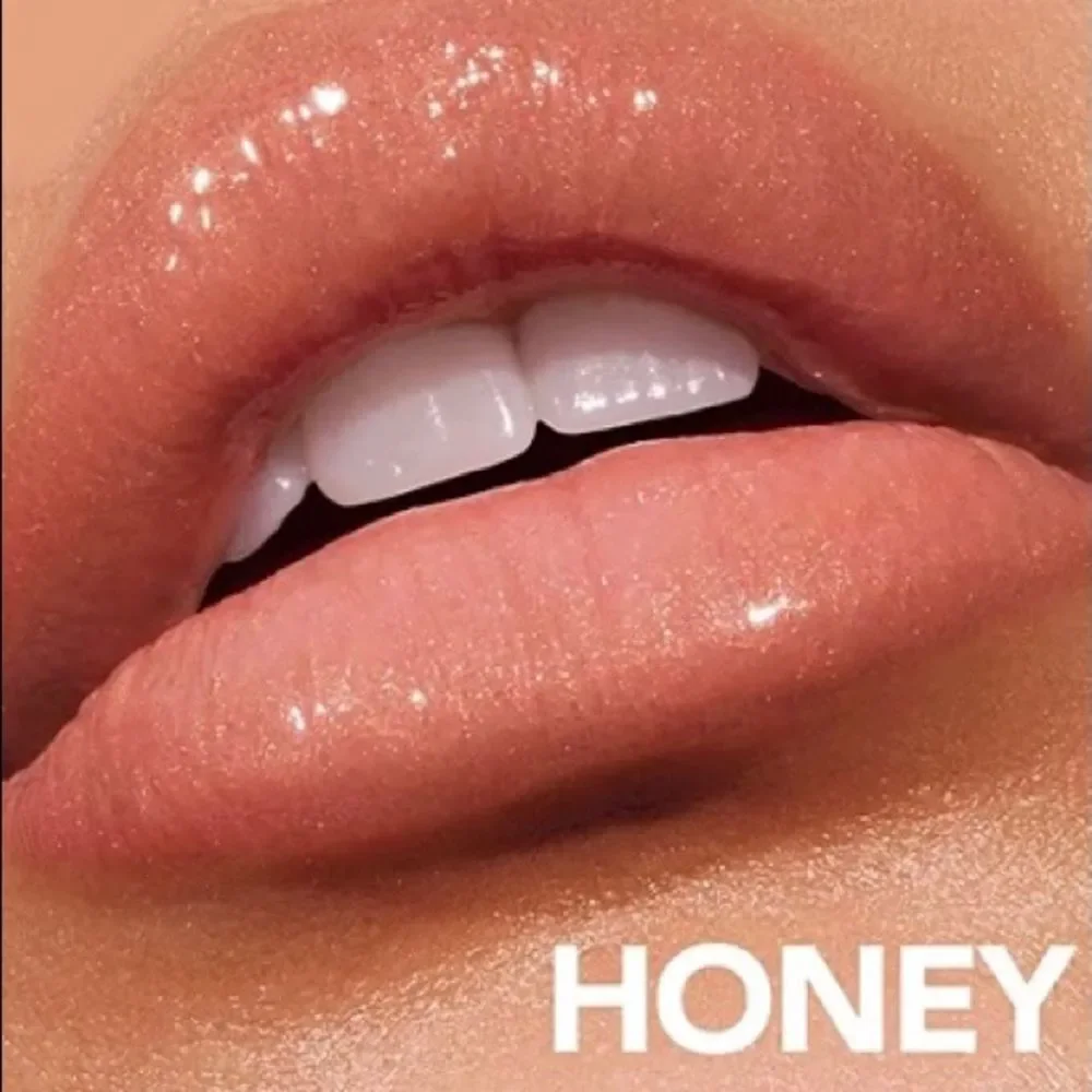 Persona Season One Lip Gloss (Honey)